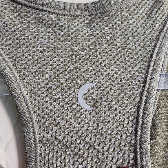 ⭐4/$20 Zyia Seamless Tank Top Small - Picture 5 of 8